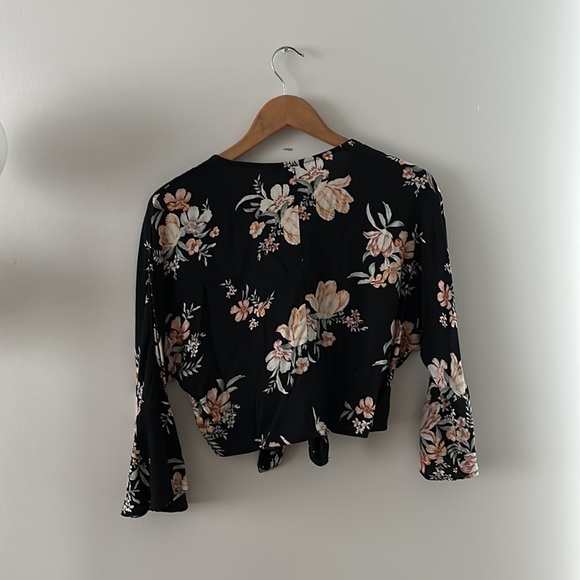 Some Days Lovin Floral Shirt - Picture 4 of 4